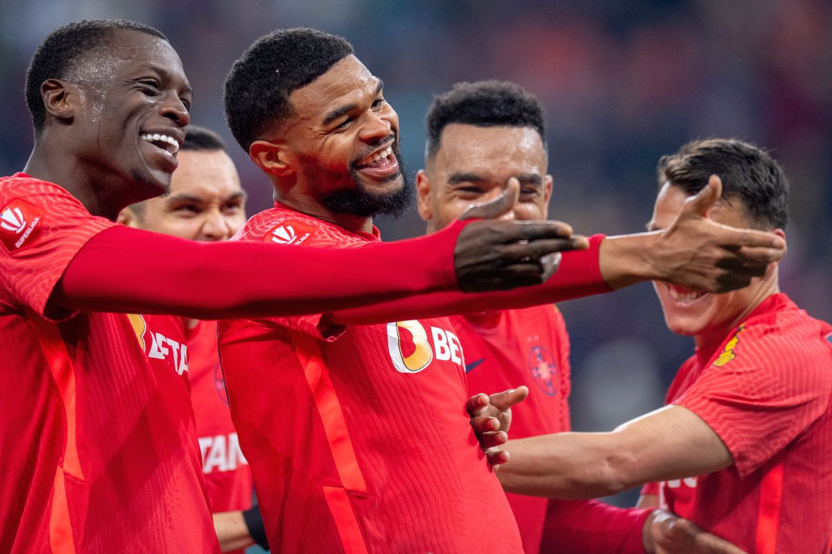 Becali anunță o mutare sigură: din vară i se activează înțelegerea cu FCSB pe 3 ani. A semnat două contracte?