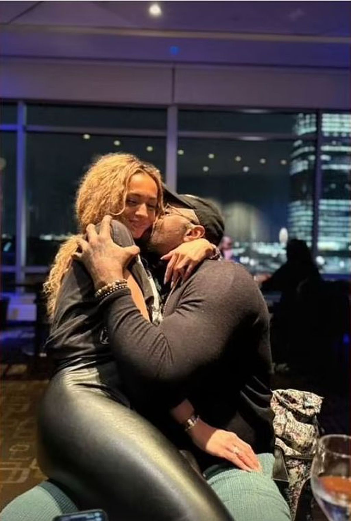 A dat-o Jamie Carragher de gol pe Kate Abdo? E convins că știe cu ce echipă de fotbal ține colega de emisiune