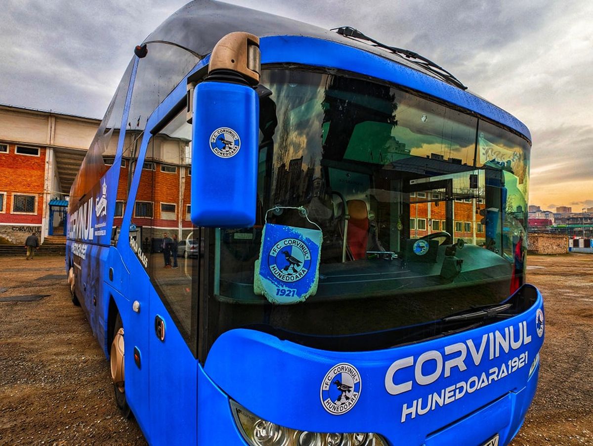 Autocar Corvinul Hunedoara