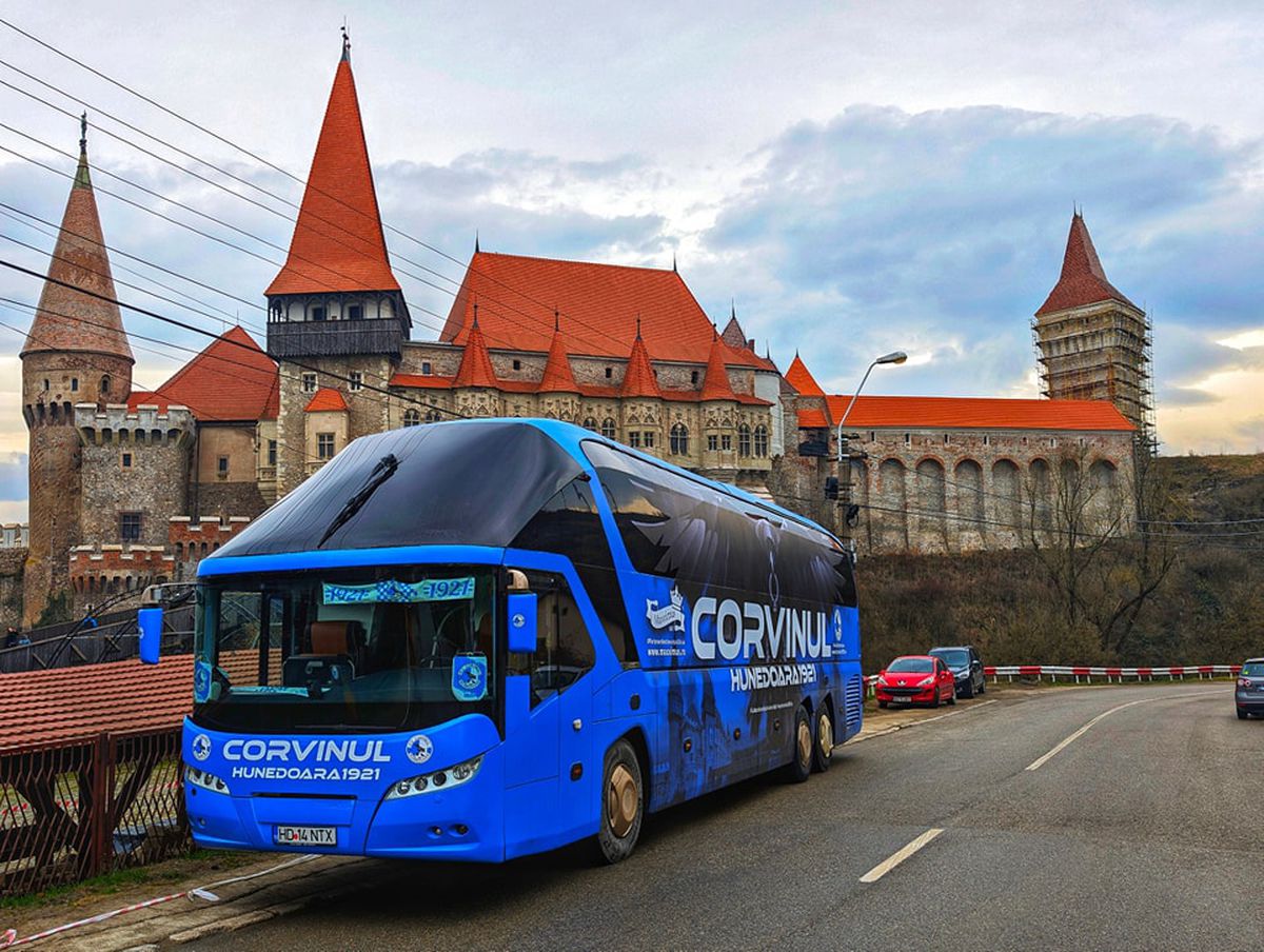 Autocar Corvinul Hunedoara