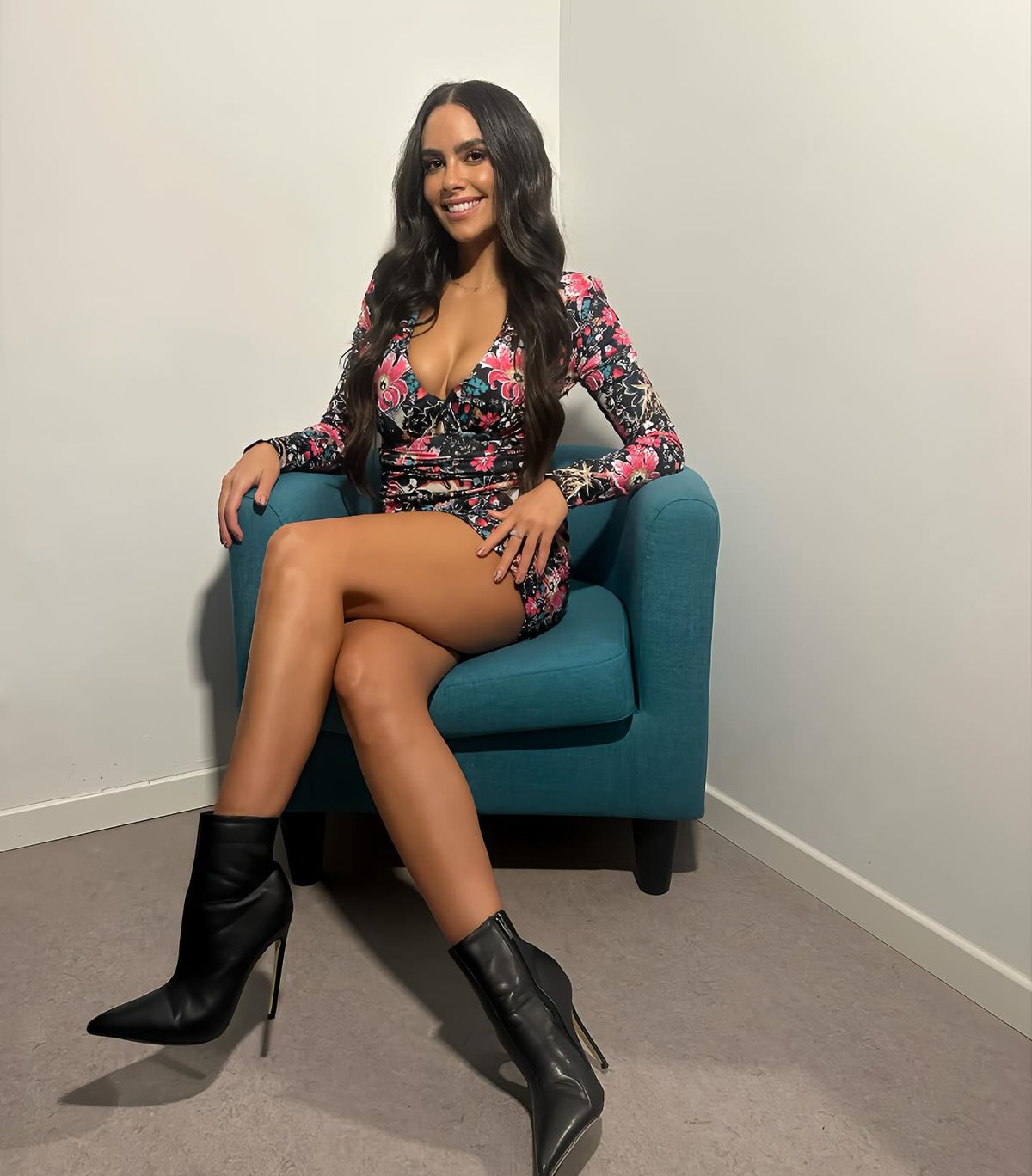 Prezentatoarea care a recunoscut că e îndrăgostită din adolescență de un cunoscut fotbalist: „Am avut tricoul lui”