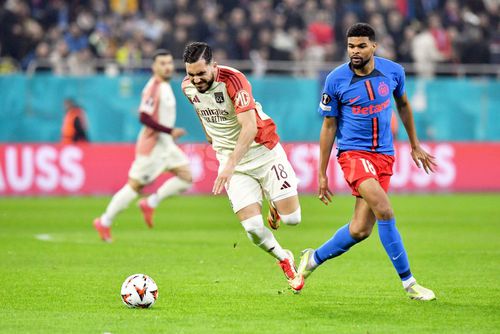 Rayan Cherki, lovit de Edjouma // foto: GSP