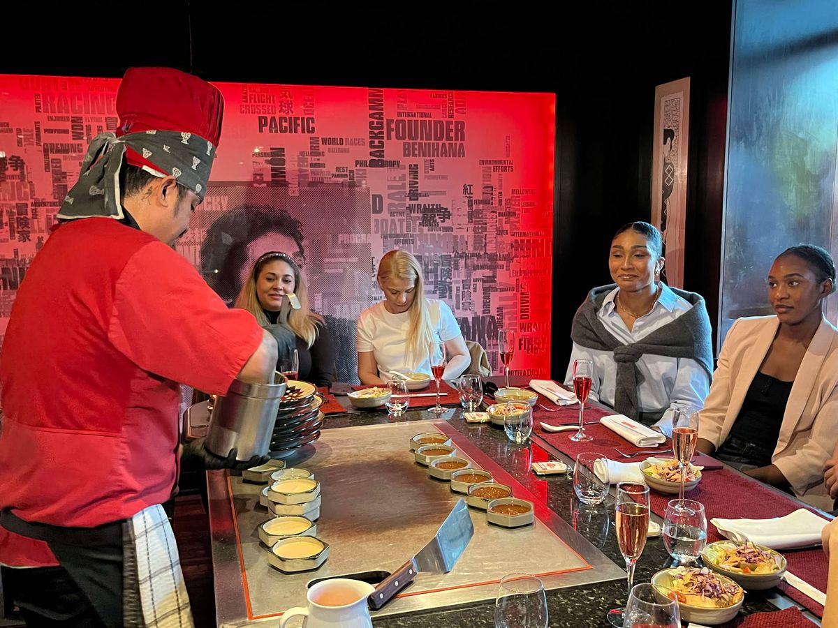 Sportivele clubului Rapid au sărbătorit Ziua Femeii într-un mod inedit: „Este pentru prima oară când îmi cunosc toate colegele din club!”