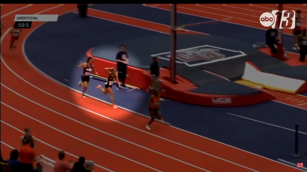 Moment incredibil la o cursă de atletism: și-a lovit adversara cu bastonul de ștafetă în cap + reacția familiei: „Nimeni nu și-a cerut scuze”