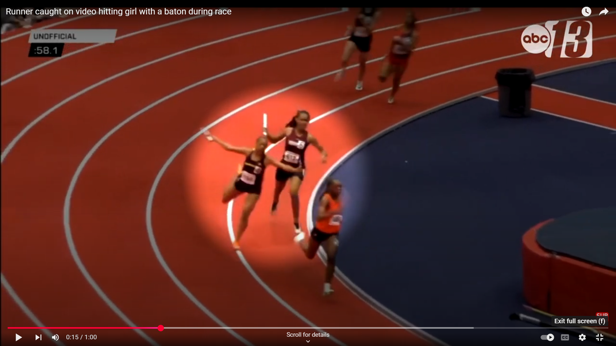 Moment incredibil la o cursă de atletism: și-a lovit adversara cu bastonul de ștafetă în cap + reacția familiei: „Nimeni nu și-a cerut scuze”