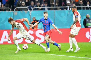 Fostul fundaș al Stelei vine cu o altfel de analiză după FCSB - Lyon: „Mai multă prudență! Temporizare, calm!”