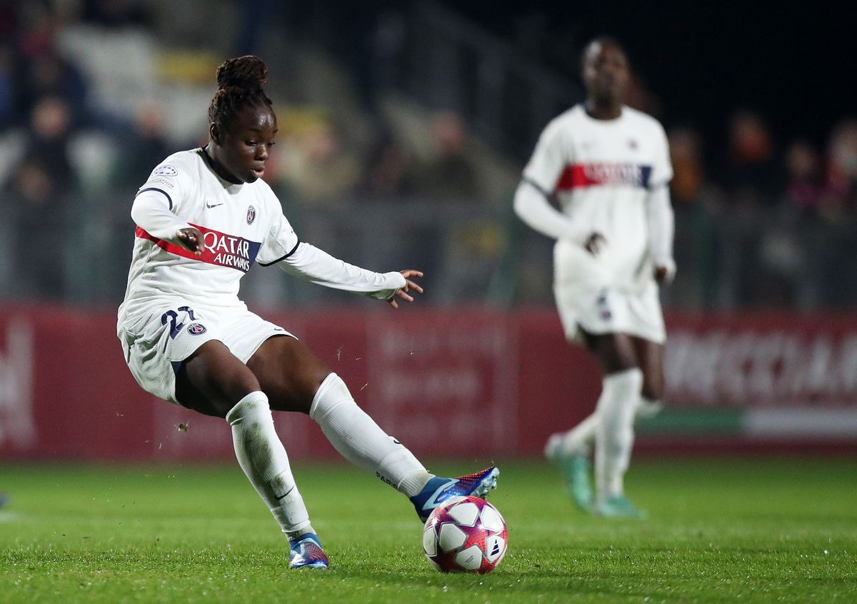 Fotbalista Tabitha Chawinga a fost obligată să se dezbrace pe teren pentru a demonstra că este femeie » Declarația cutremurătoare: „M-ar fi putut ucide? M-am simțit umilită”