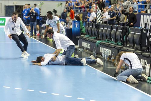 Sporting Lisabona a egalat la ultima fază în deplasarea cu Wisla Plock, scor 29-29, și a obținut calificarea direct în sferturile Ligii Campionilor la handbal masculin. Tabloul e complet, cu Dinamo printre formațiile rămase în luptă.
