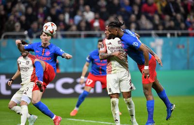 Fostul antrenor de la FCSB a făcut analiza meciului cu Lyon: „E lăudabil!”