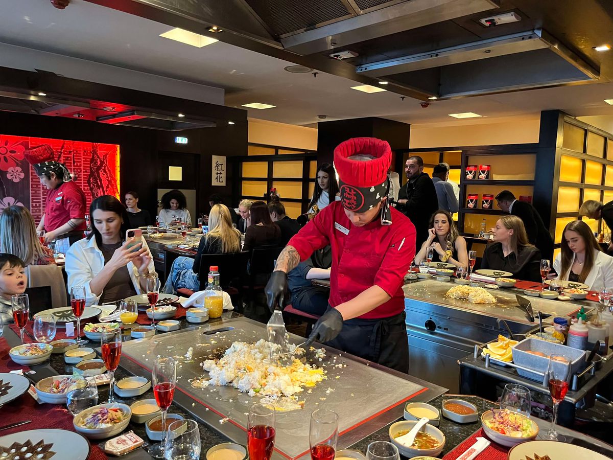 Sportivele clubului Rapid au sărbătorit Ziua Femeii într-un mod inedit: „Este pentru prima oară când îmi cunosc toate colegele din club!”