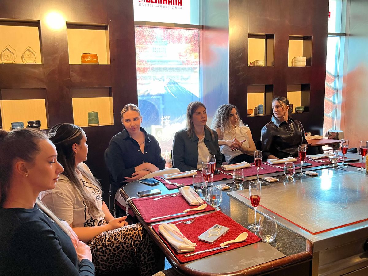 Sportivele clubului Rapid au sărbătorit Ziua Femeii într-un mod inedit: „Este pentru prima oară când îmi cunosc toate colegele din club!”