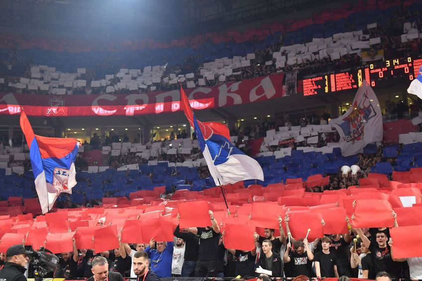 Steaua Roșie Belgrad, amendă de 10.000 de euro pentru comportamentul fanilor