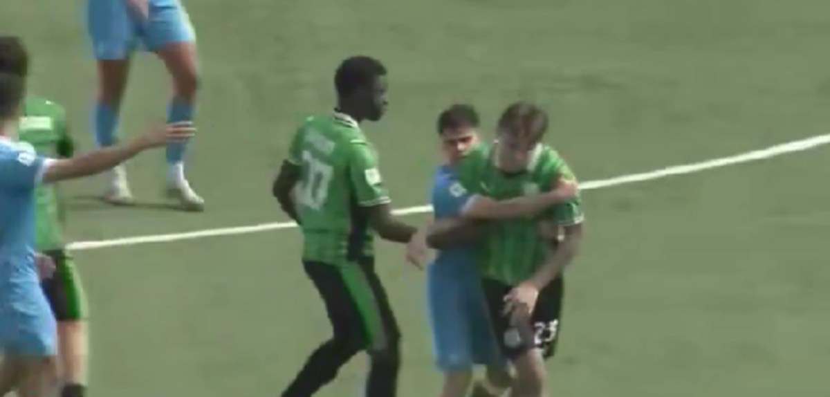 Ganea 2.0! Scene scandaloase cu internaționalul român » La 18 ani, i-a băgat mâinile în gât arbitrului! Clubul anunță măsuri severe