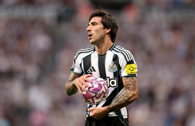 Primul asalt: oferta de 90 de milioane de euro a lui Tottenham, respinsă de Newcastle