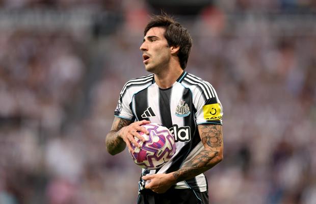 Primul asalt: oferta de 90 de milioane de euro a lui Tottenham, respinsă de Newcastle