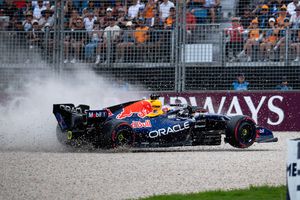 Max Verstappen, la radiografii după accidentul din Australia: „Nu am mai pățit așa ceva niciodată”
