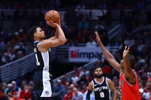 Fostul campion din NBA, prestație ștearsă la debutul în România! Bryn Forbes a avut 0 la eficiență