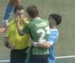 Internaționalul de juniori Troy Tomșa este eliminat și îi bagă mâinile în gât arbitrului