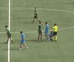 Internaționalul de juniori Troy Tomșa este eliminat și îi bagă mâinile în gât arbitrului