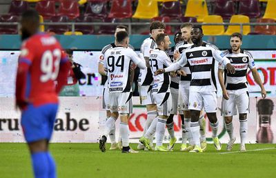 Au vrut cifre? Iată cifre! Respins de FCSB, Issouf Macalou a făcut SPECTACOL contra campioanei