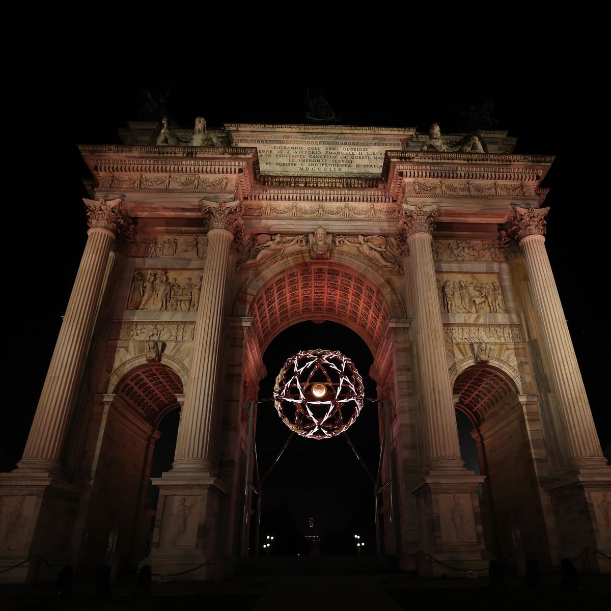 Reacția oamenilor când au apărut steagurile Rusiei, la ceremonia de deschidere a Jocurilor Paralimpice + Boicot de proporții al delegațiilor, decizia României