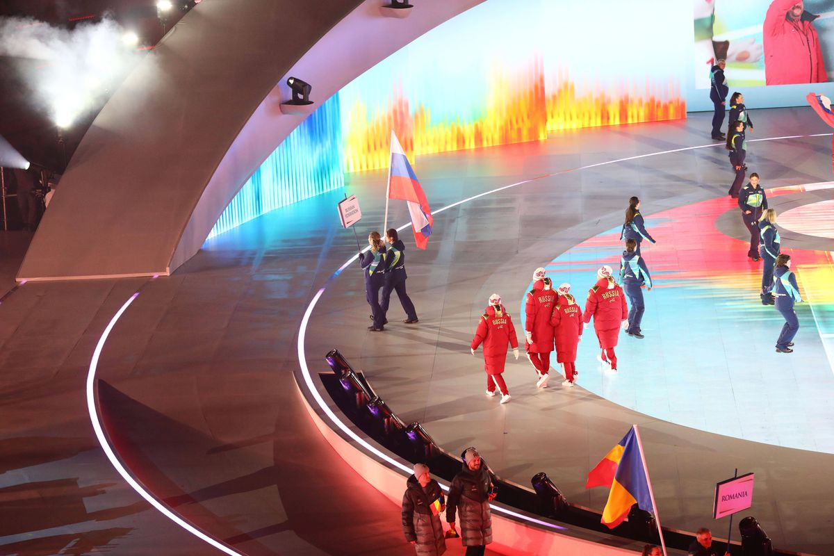 Reacția oamenilor când au apărut steagurile Rusiei, la ceremonia de deschidere a Jocurilor Paralimpice + Boicot de proporții al delegațiilor, decizia României