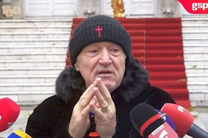 Becali a rostit un SINGUR nume de antrenor, după ce Charalambous și-a dat demisia de la FCSB: „O să vorbesc cu el”