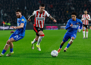 Dennis Man a fost pe teren 75 de minute în PSV - AZ Alkmaar: echipa sa a scos trei puncte pe final