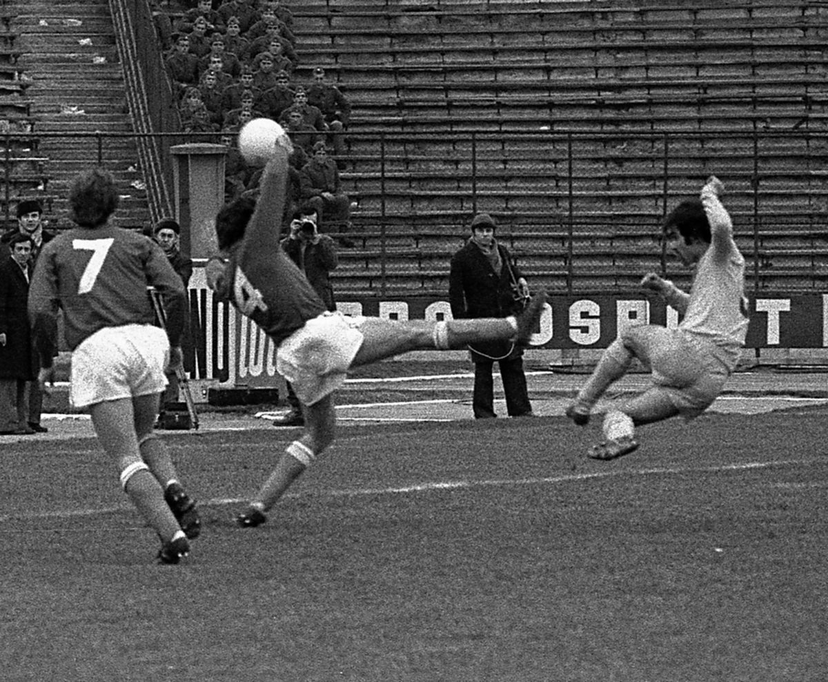 RETRO GSP. 48 de ani de la debutul frapant al lui Mircea Sandu în națională: „Nu îndrăzneam să stau printre «grei». Doamne, ce fotbaliști!"