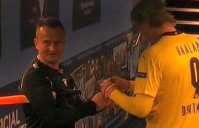 Imaginea serii în Champions League: unul dintre asistenții lui Hațegan l-a luat deoparte pe Erling Haaland după meci