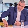 Cosmin Olăroiu (51 de ani) ar fi refuzat recent o ofertă venită din partea celor de la Al-Nassr, locul 5 din Arabia Saudită.