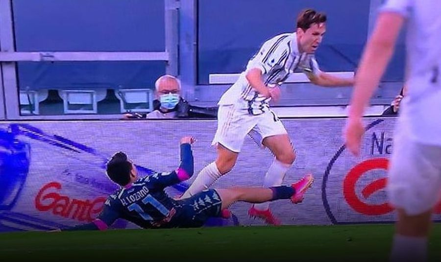 VAR, gafe uriașe în Juventus - Napoli » Nu a acordat două penalty-uri în prima repriză