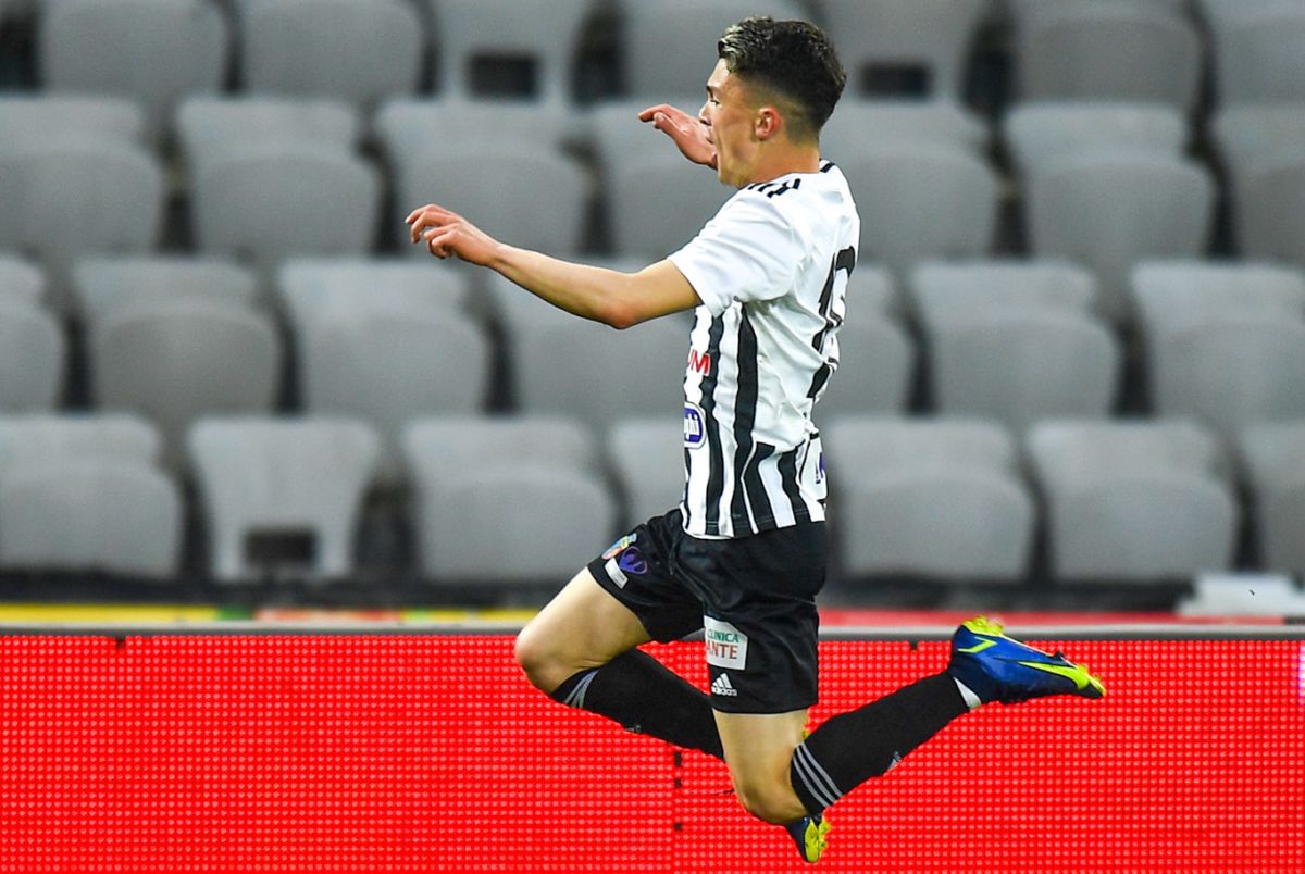 „Mușcați” de Haită! CSA Steaua pierde la limită cu U Cluj » Noul clasament din Liga 2