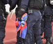 Scandal la U Cluj - CSA Steaua! Un ultras, scos din stadion » Ce s-a întâmplat