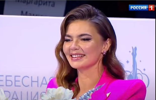 Amanta lui Vladimir Putin, manevră incredibilă pentru a-și proteja milioanele. Ce a făcut fosta gimnastă Alina Kabaeva