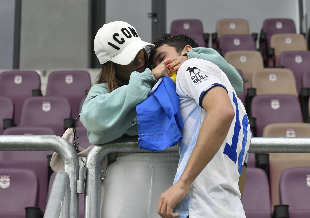 Dinamo Kiev - Sporting CP 1-2 în Giulești, sub privirile lui Surkis și Lucescu » Imagini emoționante de la primul meci oficial al unei echipe din Ucraina de la începutul războiului