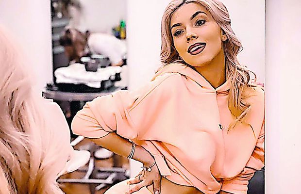 Bernadette Szocs și-a dezvăluit secretul: „E cel mai bun lucru pe care o fată îl poate avea”