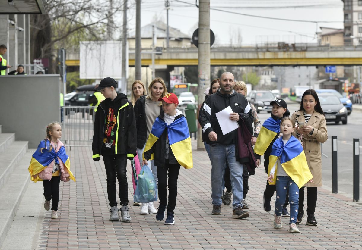Discurs FRONTAL pe Giulești al antrenorului ucrainean: „Fasciști, neoameni, au ca scop exterminarea nației ucrainene. E genocid. Violează femei și copii”