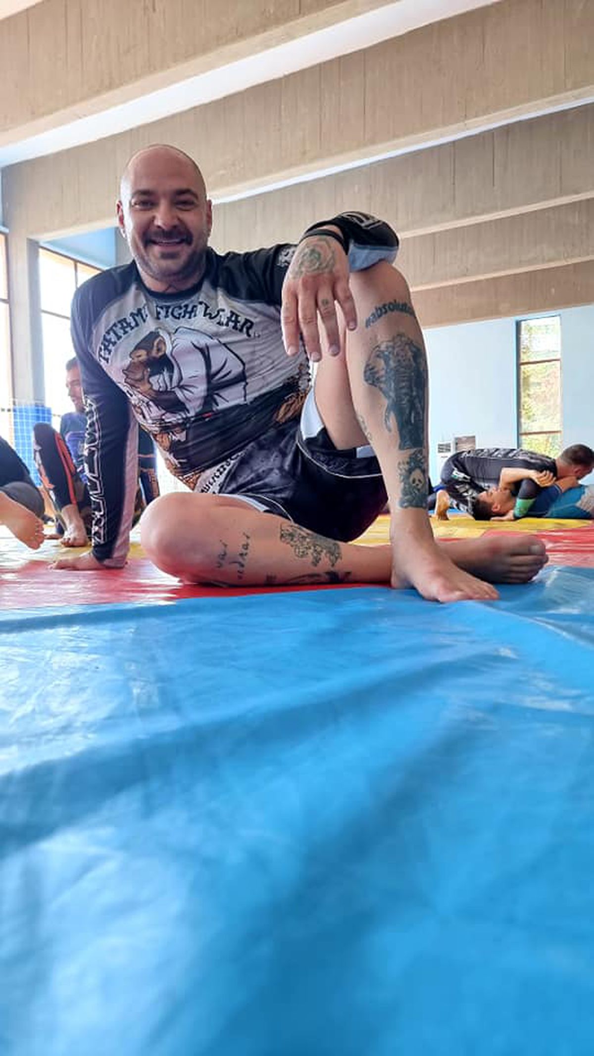 Băiatul lui Cătălin Zmărăndescu, criticat dur după ce a jignit-o pe soția unui component al Generației de Aur: „Te-ai făcut de râs”