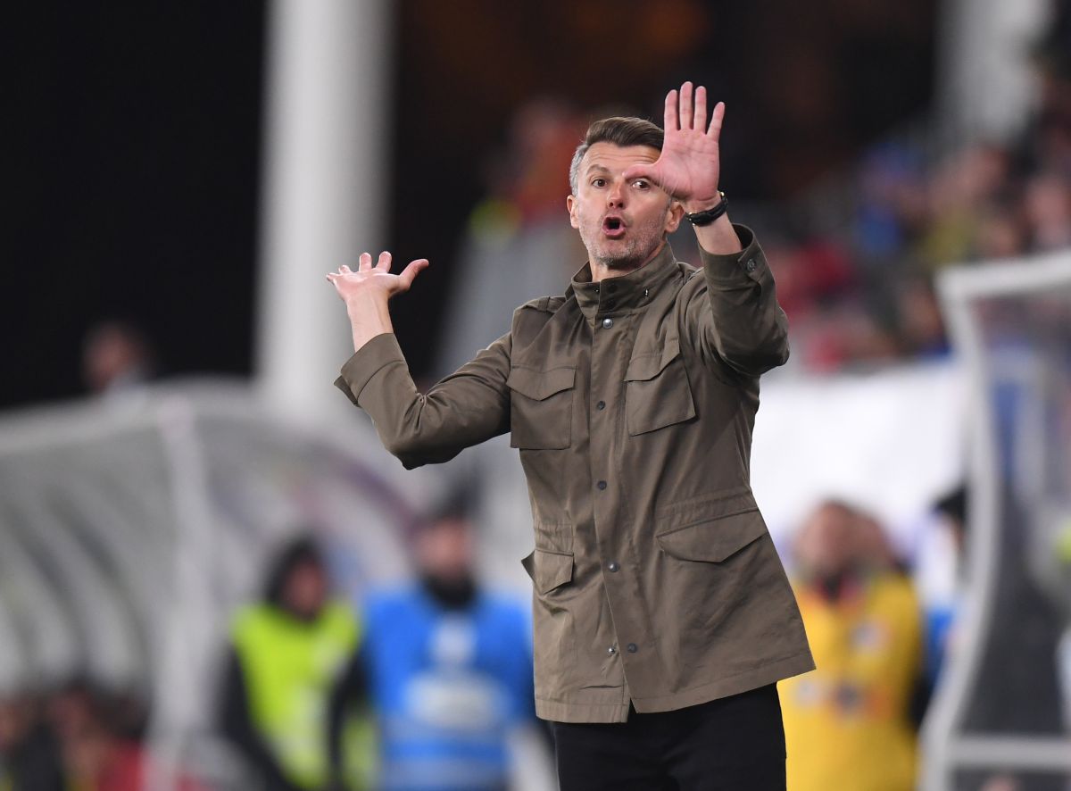 Imagini fabuloase după victoria cu Oțelul » Ce făcea Burcă în timp ce elevii lui sărbătoreau cu galeria