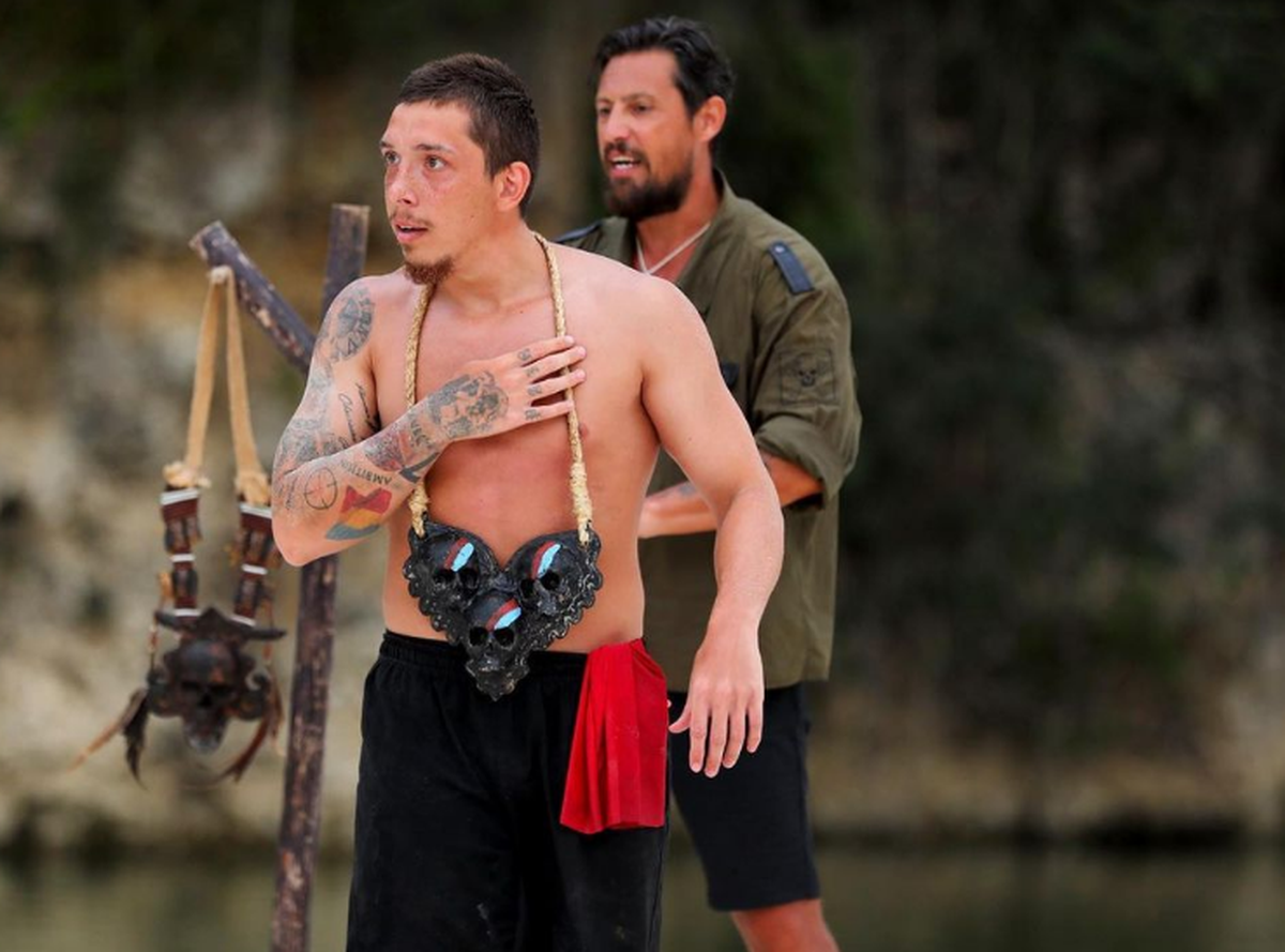 Băiatul lui Cătălin Zmărăndescu, criticat dur după ce a jignit-o pe soția unui component al Generației de Aur: „Te-ai făcut de râs”