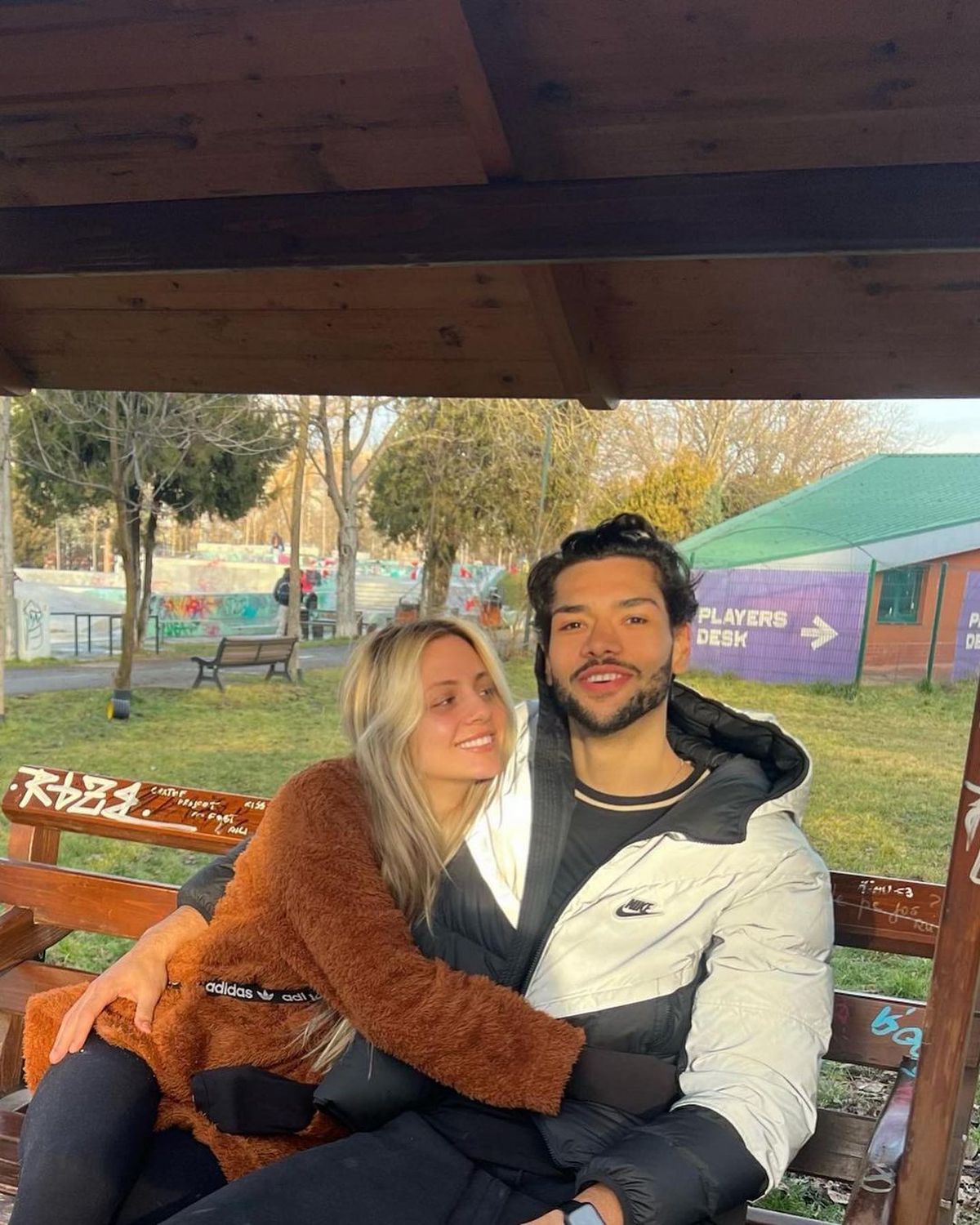 Iubita unui baschetbalist care evoluează în România, imagini hot din vacanță!