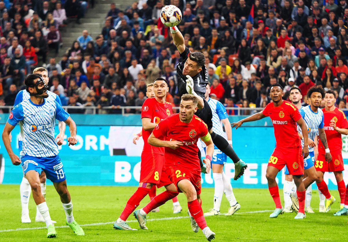 FCSB - Universitatea Craiova, duel în etapa a 3-a din play-off