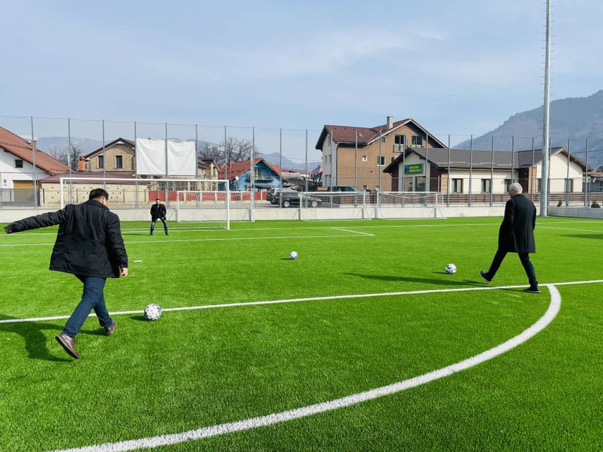 Inaugurarea stadionului de peste 3 milioane de euro va avea loc curând » Imagini spectaculoase cu noua arenă din România