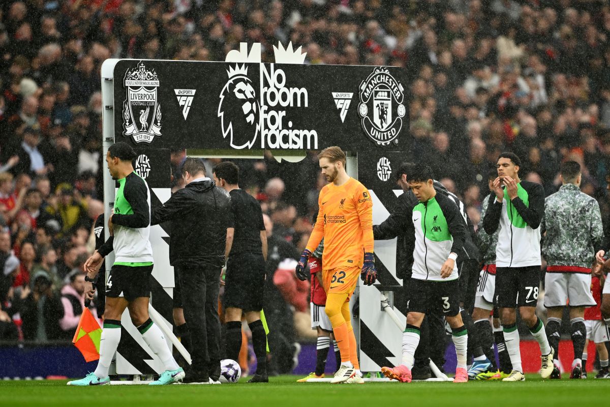Manchester United - Liverpool 2-2 » Regal fotbalistic în clasicul fotbalului englez. „Cormoranii” pierd prima poziție, avantaj Arsenal!
