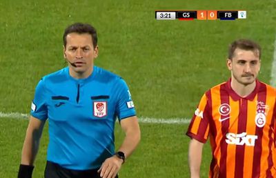Scene șocante în Turcia: Galatasaray - Fenerbahce a durat doar 50 de secunde! Icardi a înscris și a rămas singur pe teren