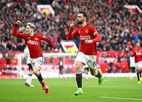 Manchester United - Liverpool 2-2 » Regal fotbalistic în clasicul fotbalului englez. „Cormoranii” pierd prima poziție, avantaj Arsenal!