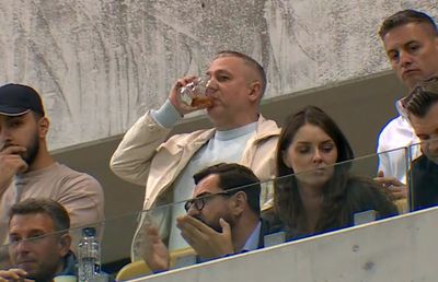 Mihai Rotaru, monument de încordare la „oficială” » Camerele au surprins totul