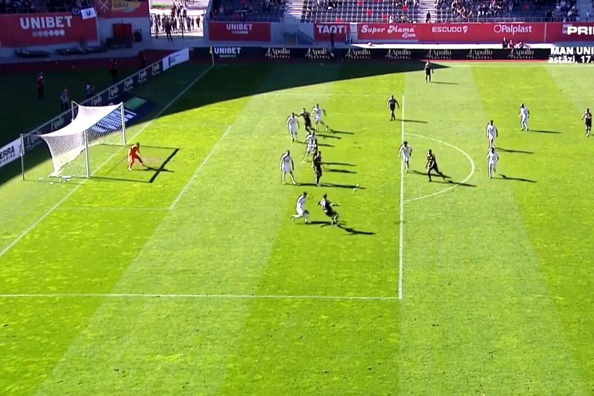 U Cluj smulge un punct la ultima fază pe terenul lui Hermannstadt după un gol de senzație! A plouat cu „roșii” la final, după o BĂTAIE generală » Cum arată clasamentul ACUM în play-out