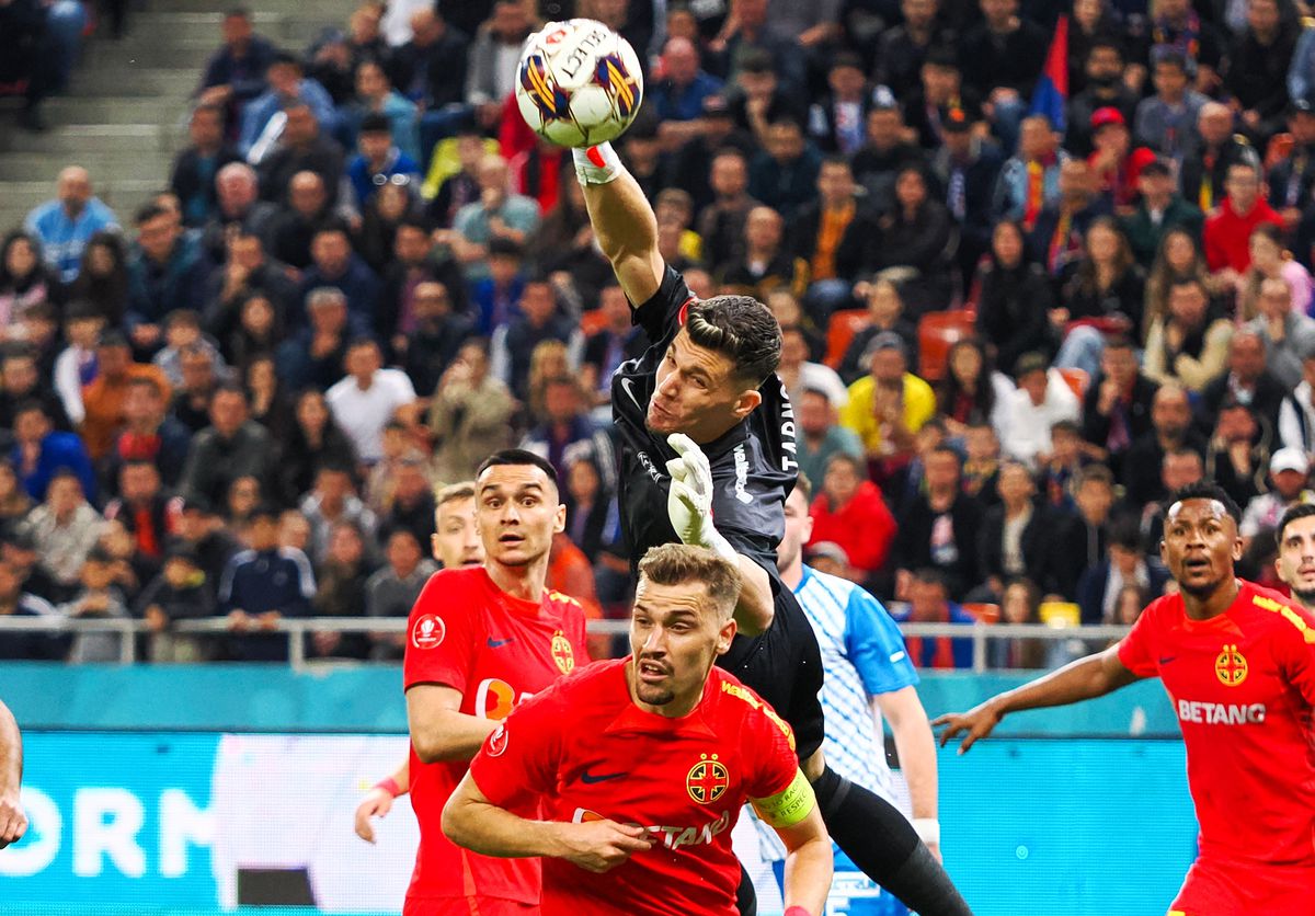 Șoc la Craiova! Ivaylo Petev, DEMIS » Noul staff tehnic pentru meciul cu Farul + Rotaru alege înlocuitor dintre doi foști antrenori de la FCSB